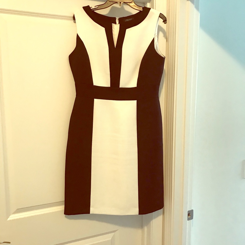 Sleeveless color block (black/white) dress